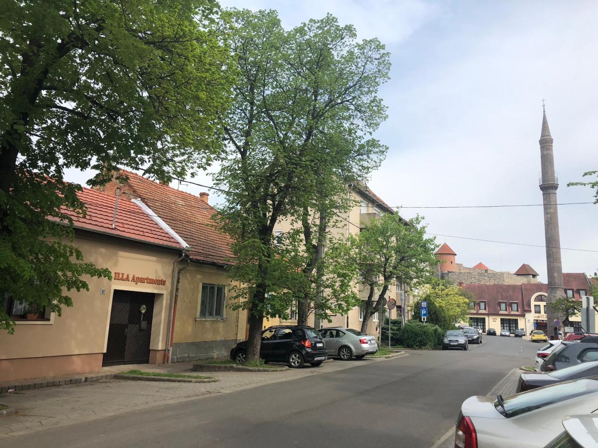 Illa Apartments Eger Exterior foto