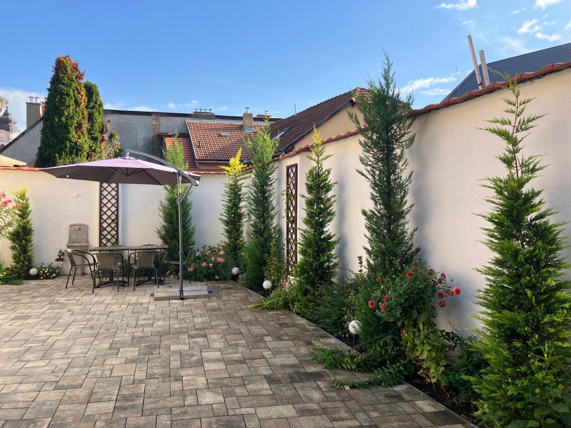 Illa Apartments Eger Exterior foto