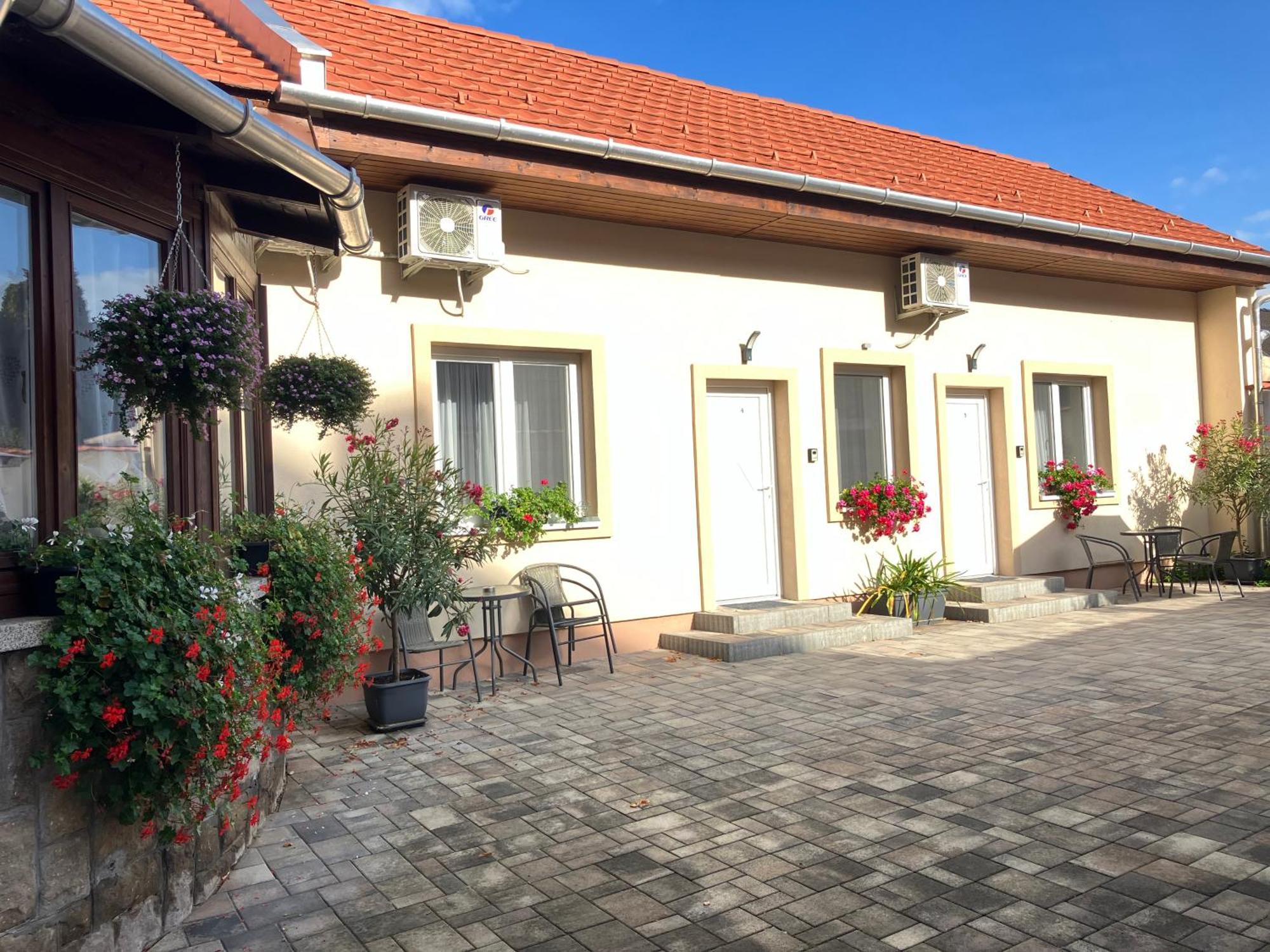 Illa Apartments Eger Exterior foto